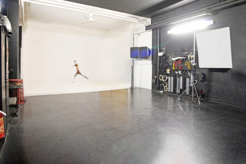 The expansive white space of Studio A at Instudio.org
